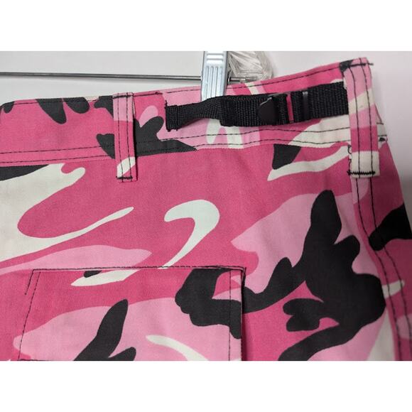 ROTHCO Women's  Paratrooper Pink/Black Camo Fatigues Size XXL - Picture 11 of 12